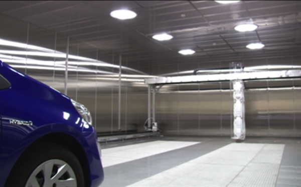 Climatic testing of cars with Espec Drive-In  Chambers